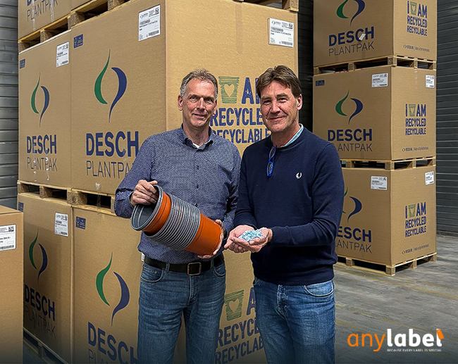 Medewerkers van Anylabel en Desch in samenwerking